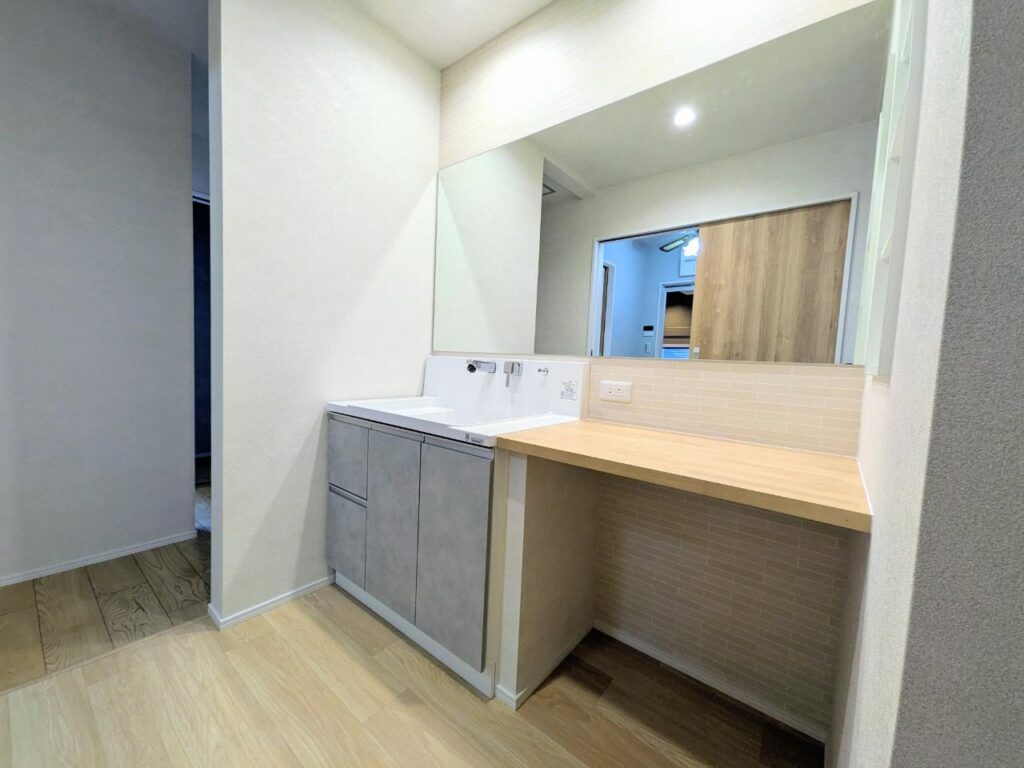 【愛西市】木の温もりに包まれる、中二階とロフトのある平屋