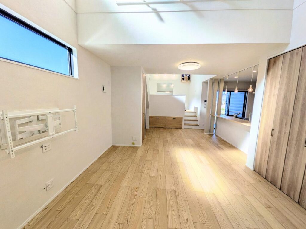 【愛西市】木の温もりに包まれる、中二階とロフトのある平屋